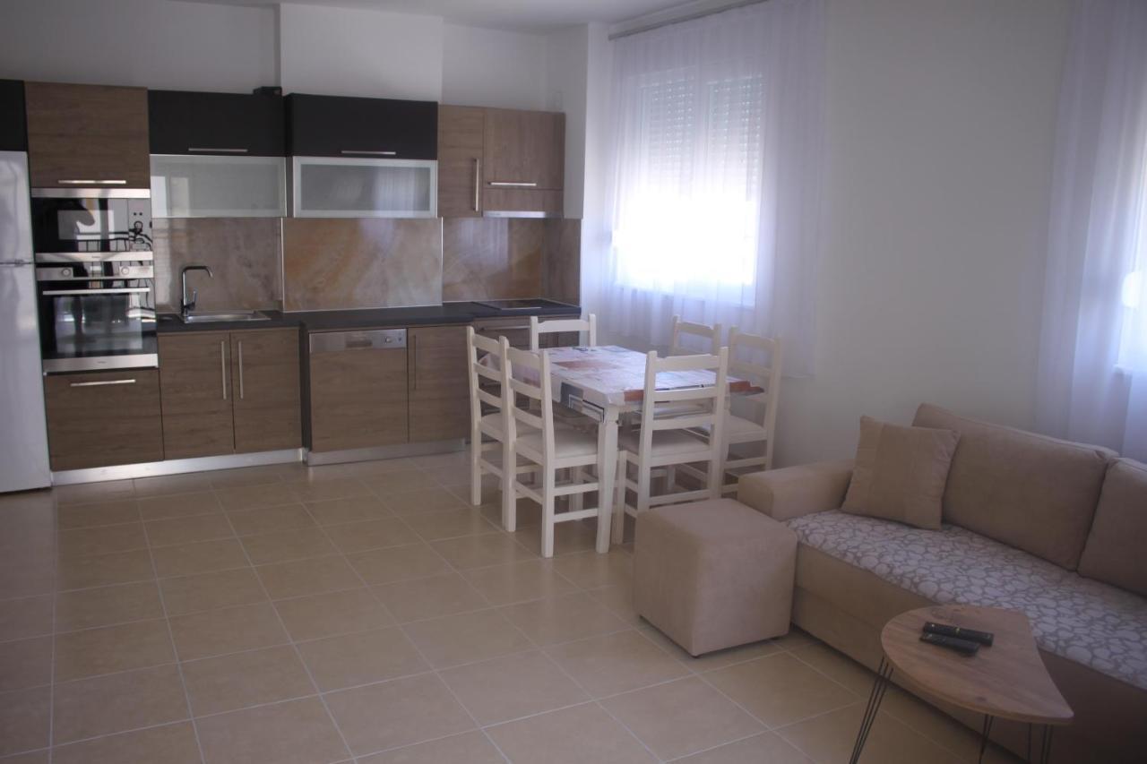 Everest Apartments Shëngjin المظهر الخارجي الصورة